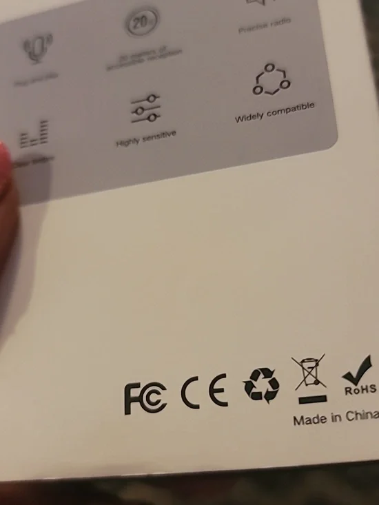 Wireless Lavalier Microphones (Two In Box)for iPhone Smartphones - Black - Picture 12 of 16